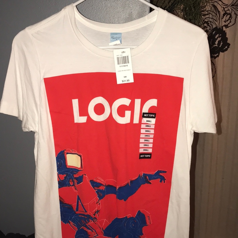 Logic T-shirt